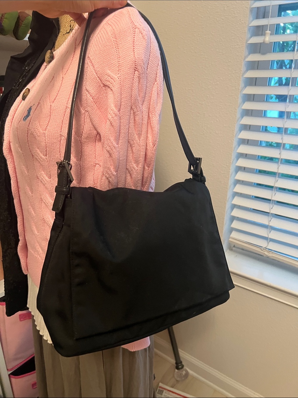 Coach Black Women's Shoulder Bag - Classic Everyday Handbag